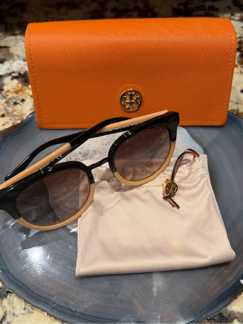Tory Burch Two-Tone Black & Beige Round Sunglasses with Orange Case NWOT